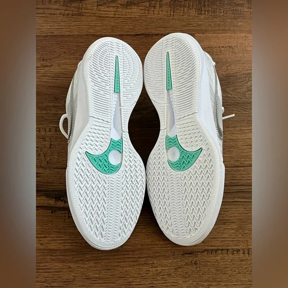 Nike Sabrina 2 ‘White Noise’ (size wmns 8.5) - Picture 6 of 6